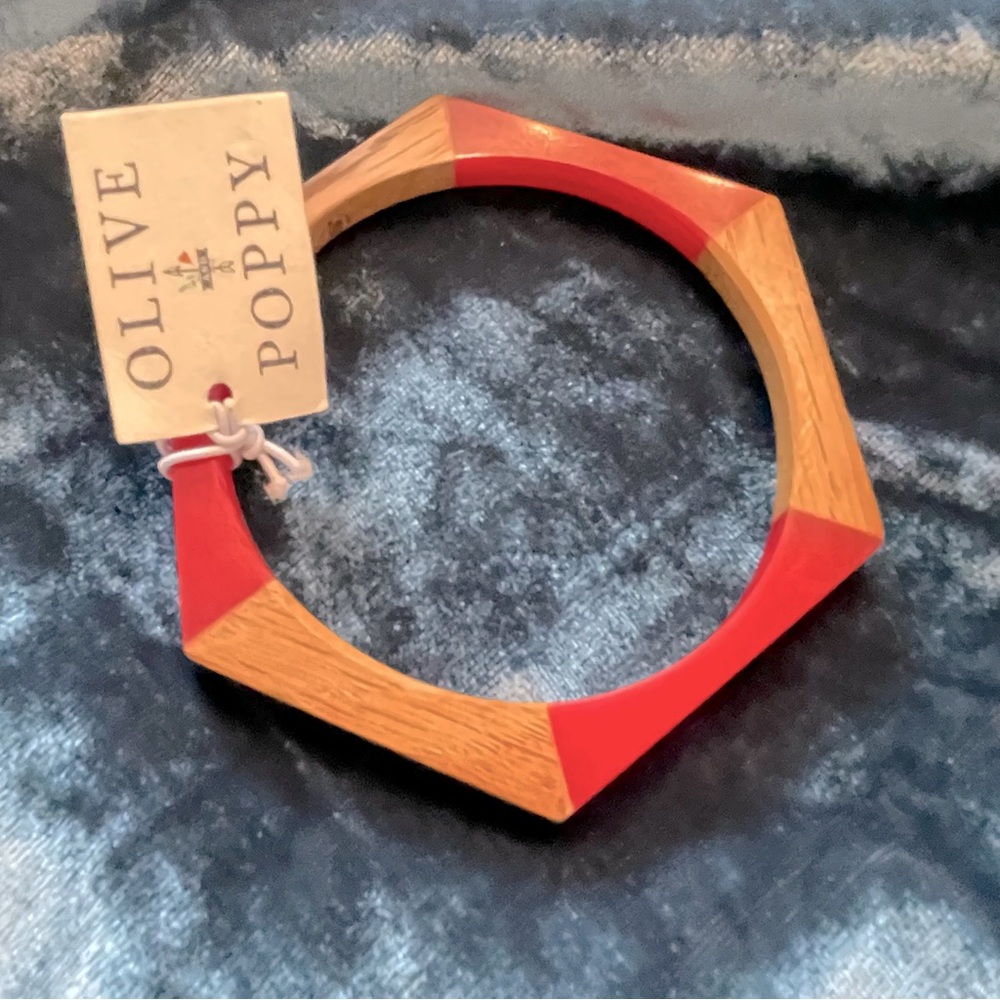 Olive & Poppy Wine barrel bangle, RED. NWT